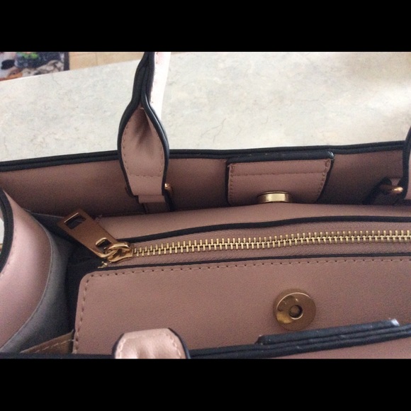 Portefeuille Nine West Pour Femme - Petit Format Beige - Neuf Sans étiquette - Matériau Vinyle